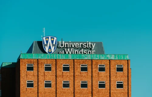 hermes-rivera-eXUx8HTufaE-unsplash